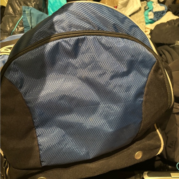 ʟᴀʀɢᴇ ʀᴇᴇʙᴏᴋ ᴅᴜꜰꜰʟᴇ ʙᴀɢ - Picture 4 of 5